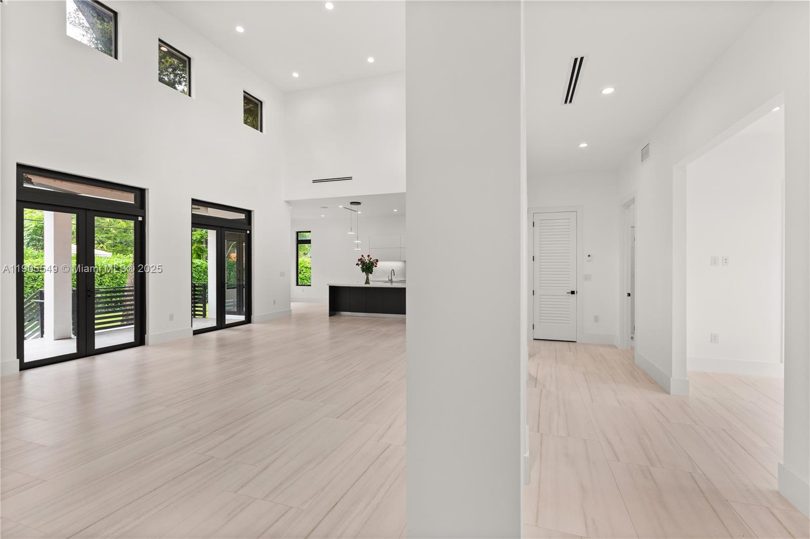 CORAL GABLES COUNTRY CLUB - Residential