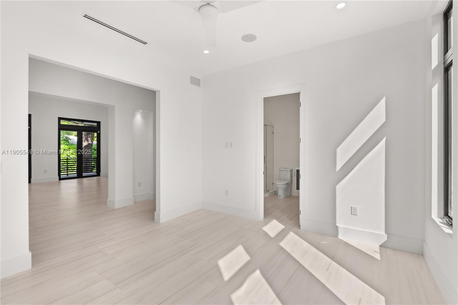 CORAL GABLES COUNTRY CLUB - Residential