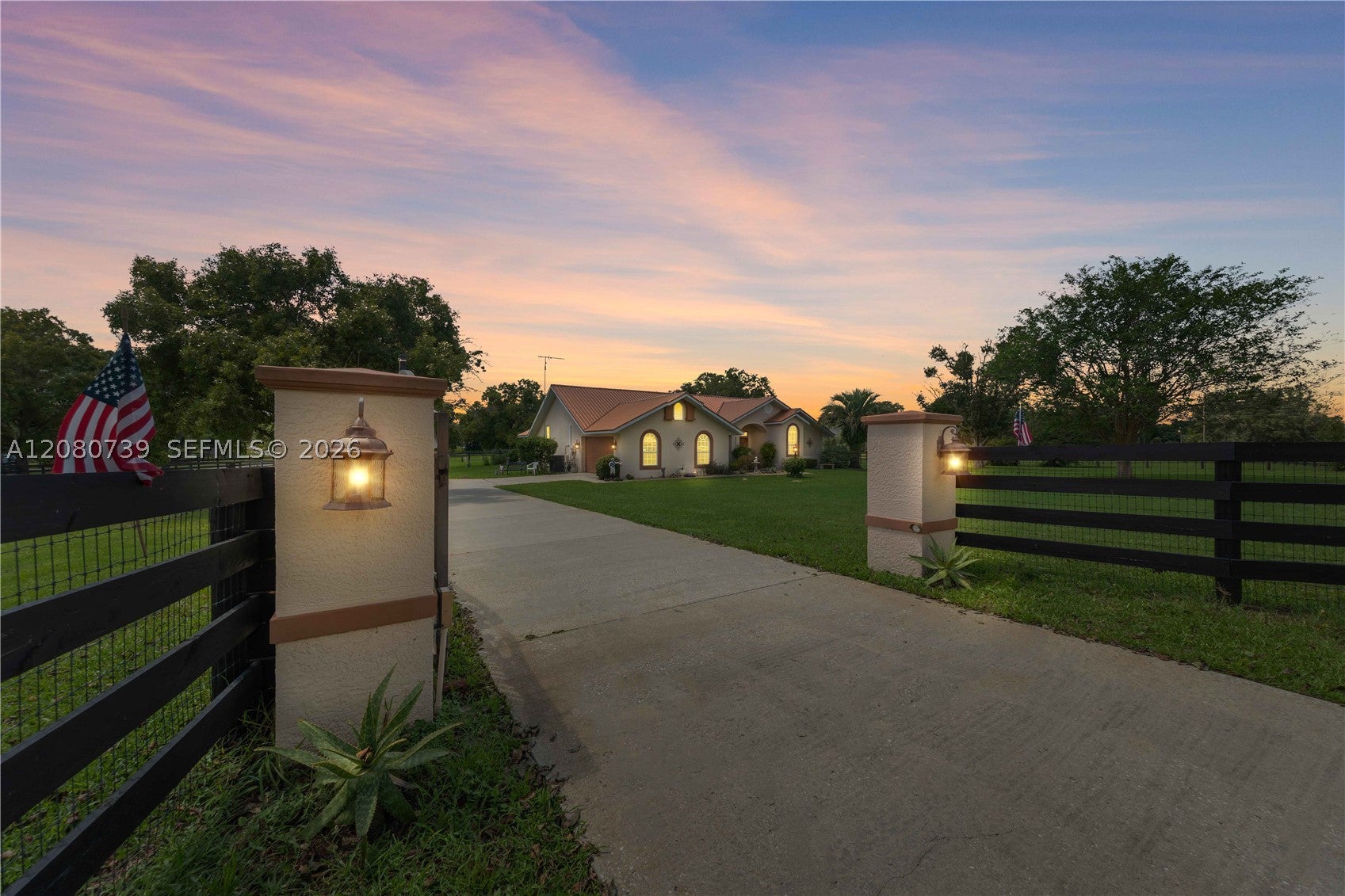 8400 SW 52ND CT