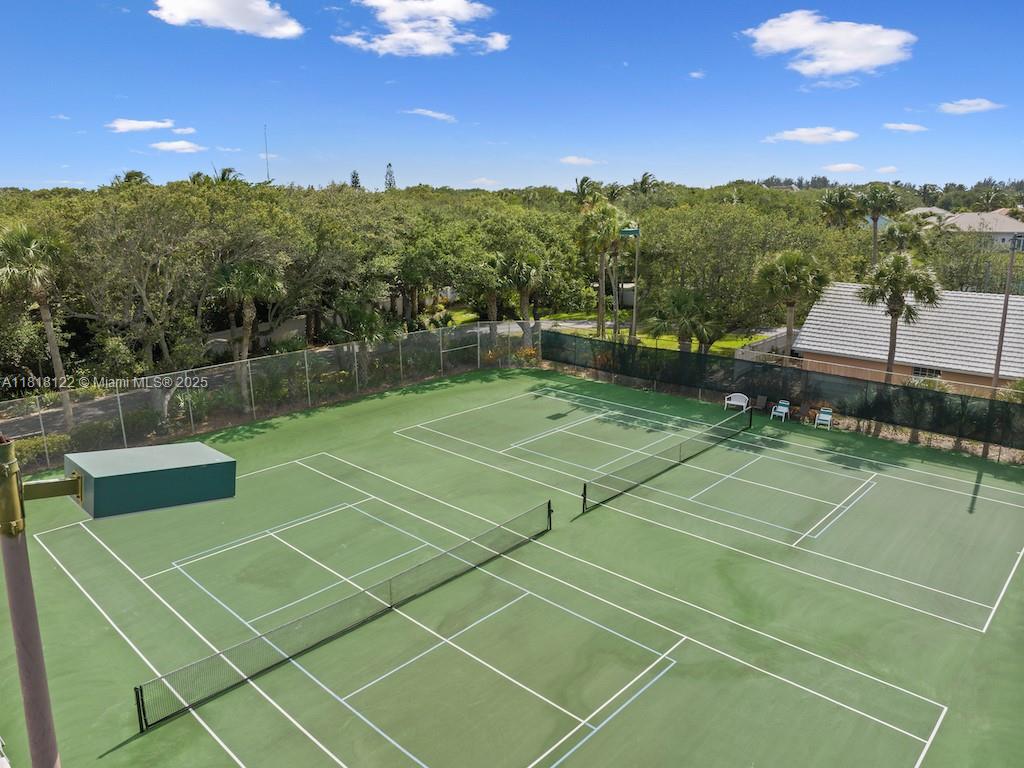 CORALSTONE CONDO - Residential