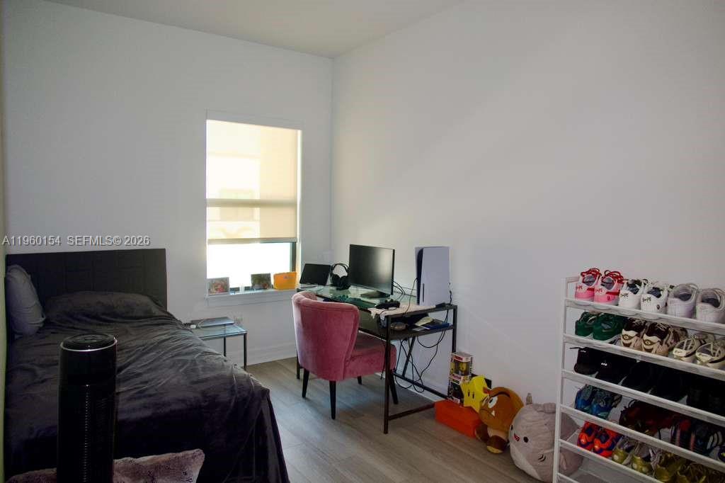 AMERICAN EXPRESS TRACT - Residential