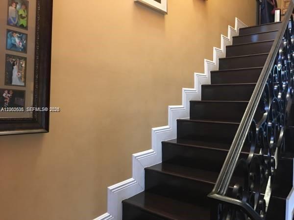 SPANISH LAKES 2ND ADDN - Residential Lease