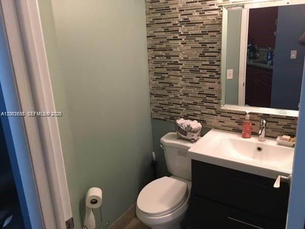 SPANISH LAKES 2ND ADDN - Residential Lease