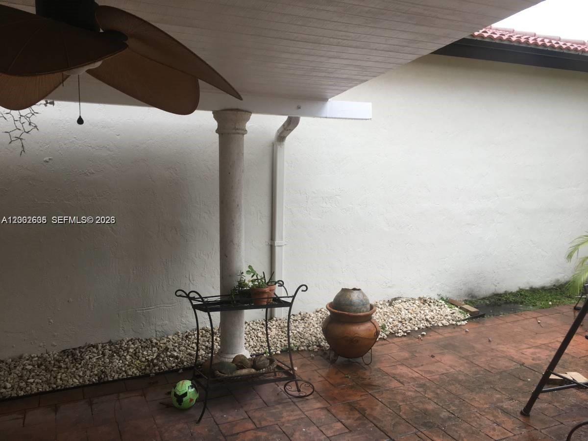 SPANISH LAKES 2ND ADDN - Residential Lease