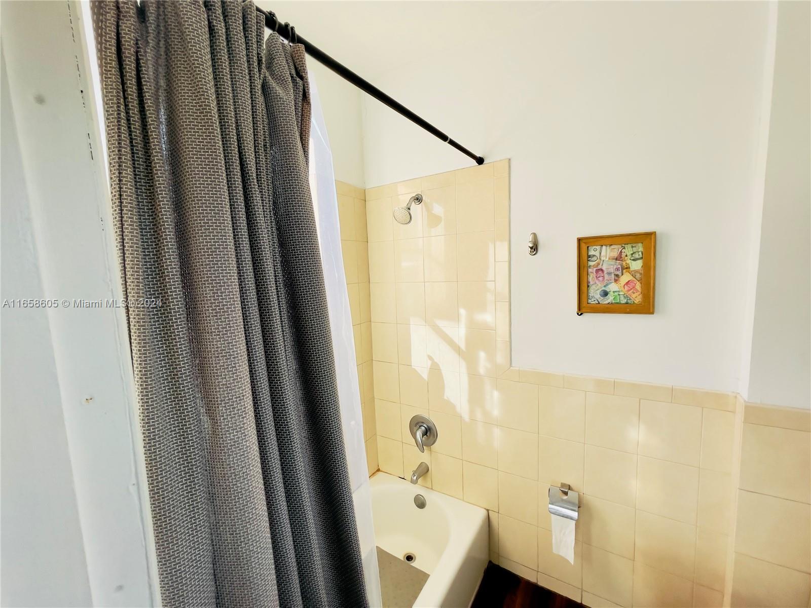 SEVILLA CONDO - Residential