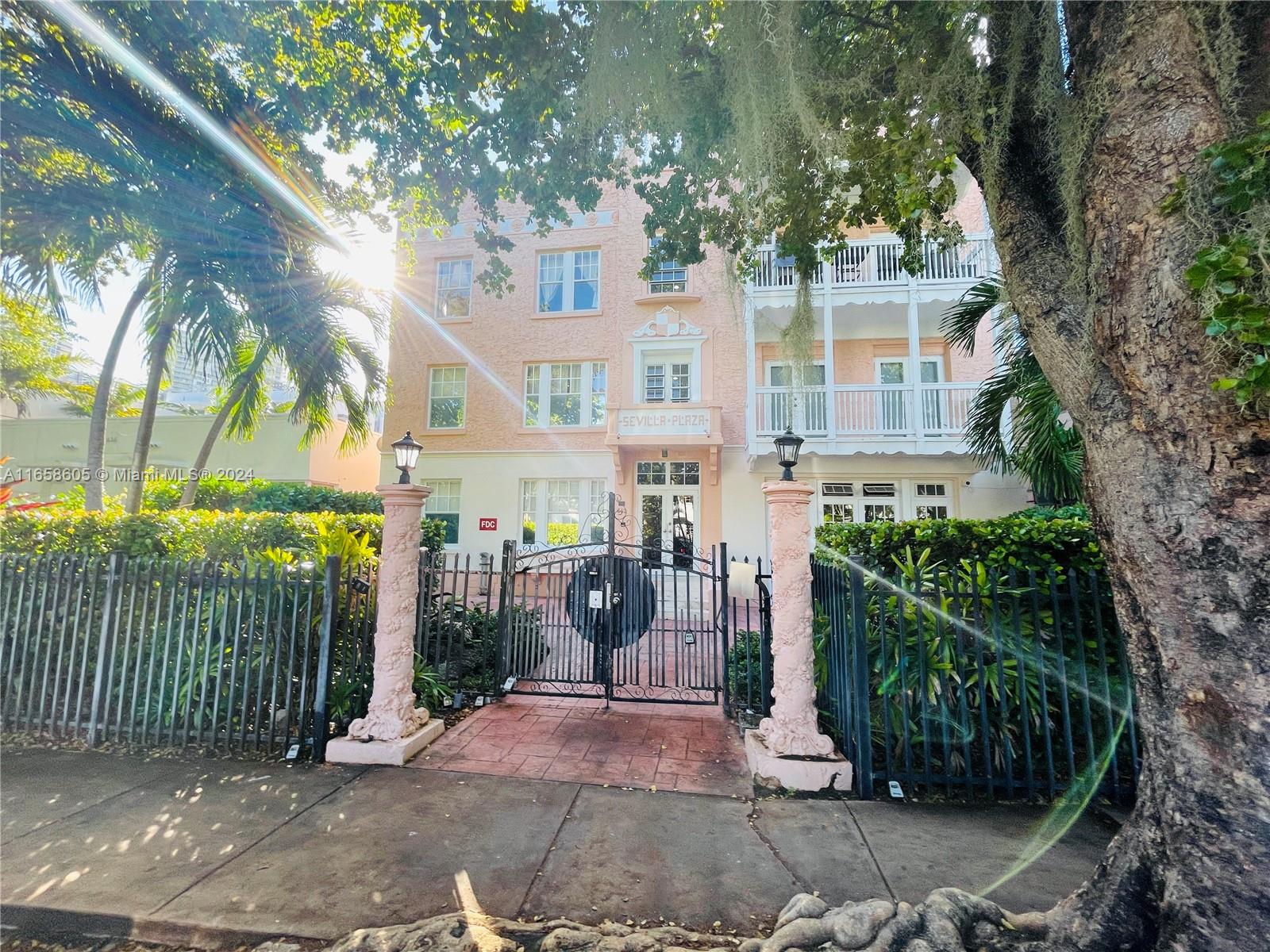 SEVILLA CONDO - Residential