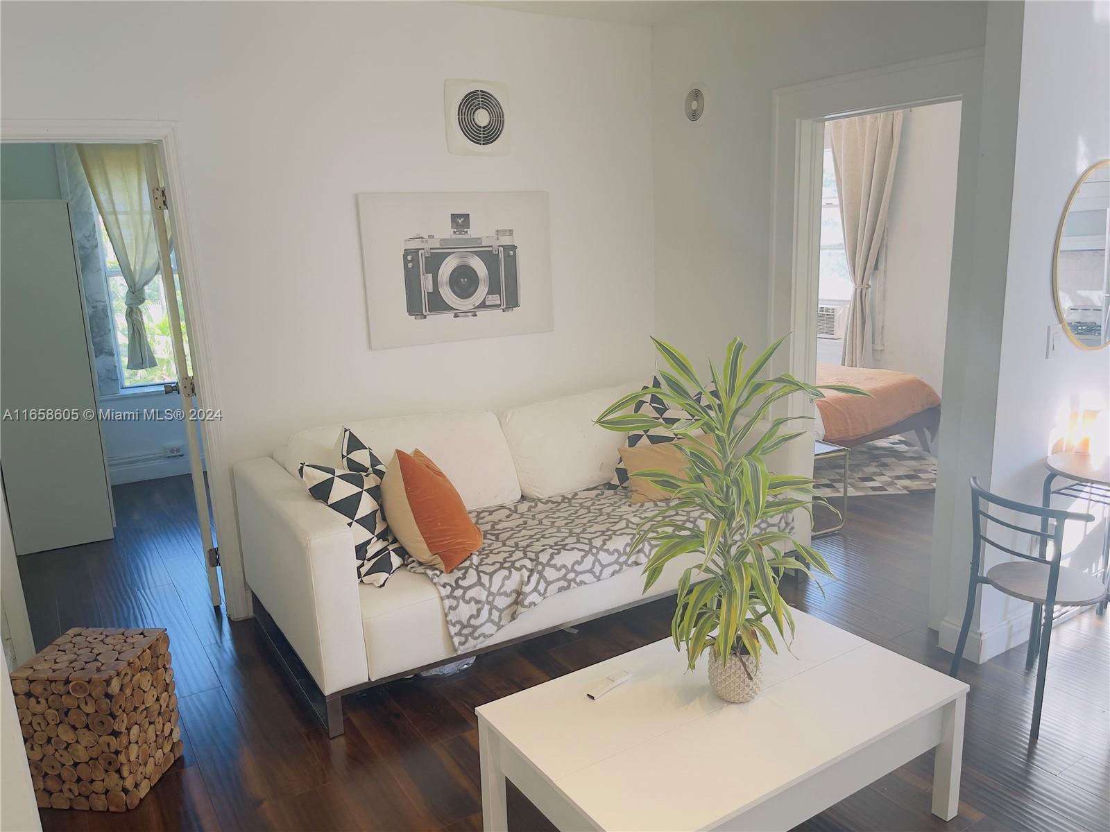 SEVILLA CONDO - Residential