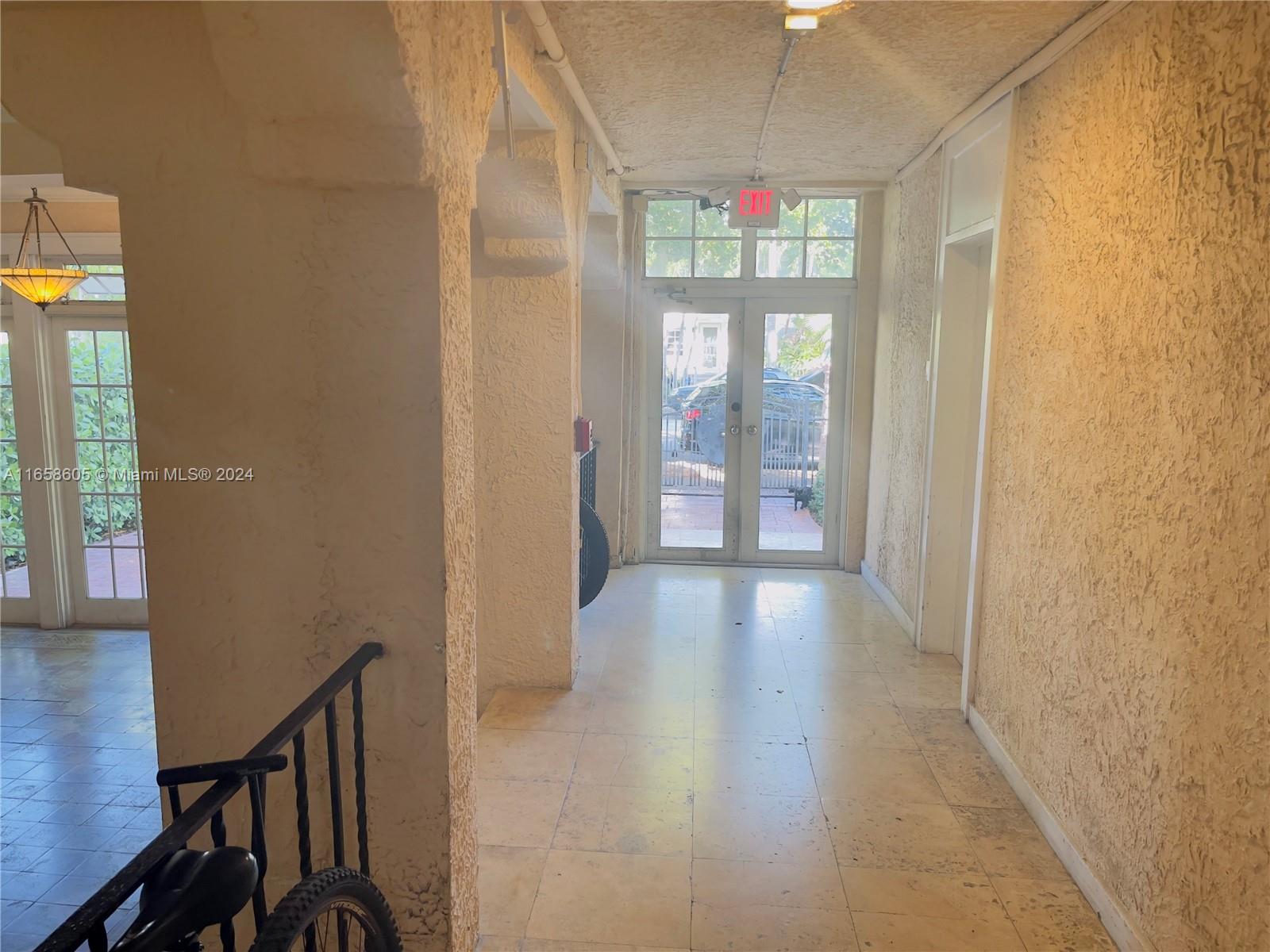 SEVILLA CONDO - Residential