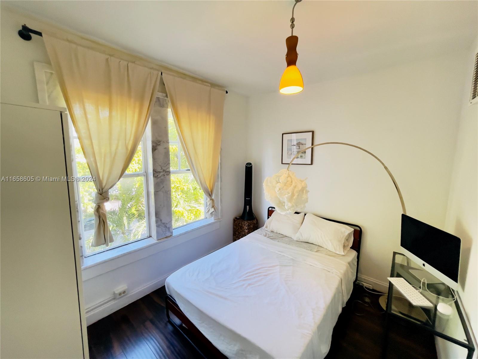 SEVILLA CONDO - Residential