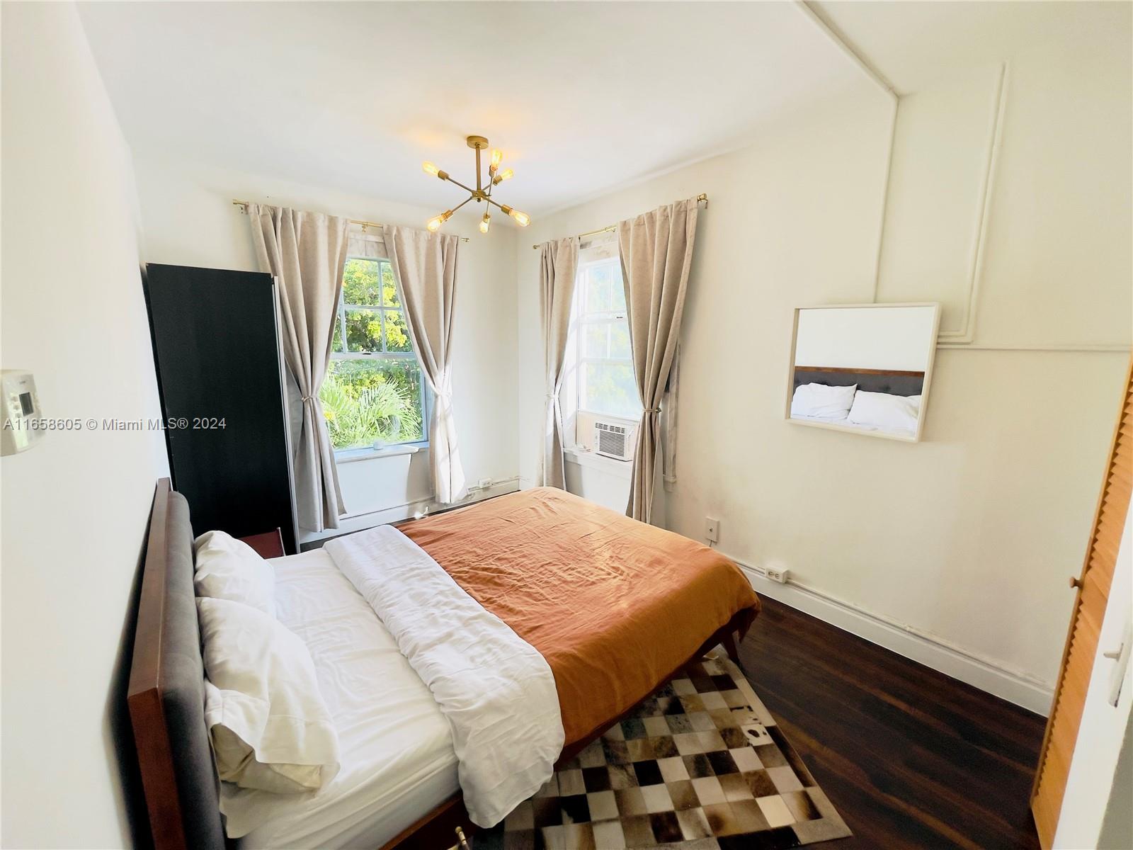 SEVILLA CONDO - Residential
