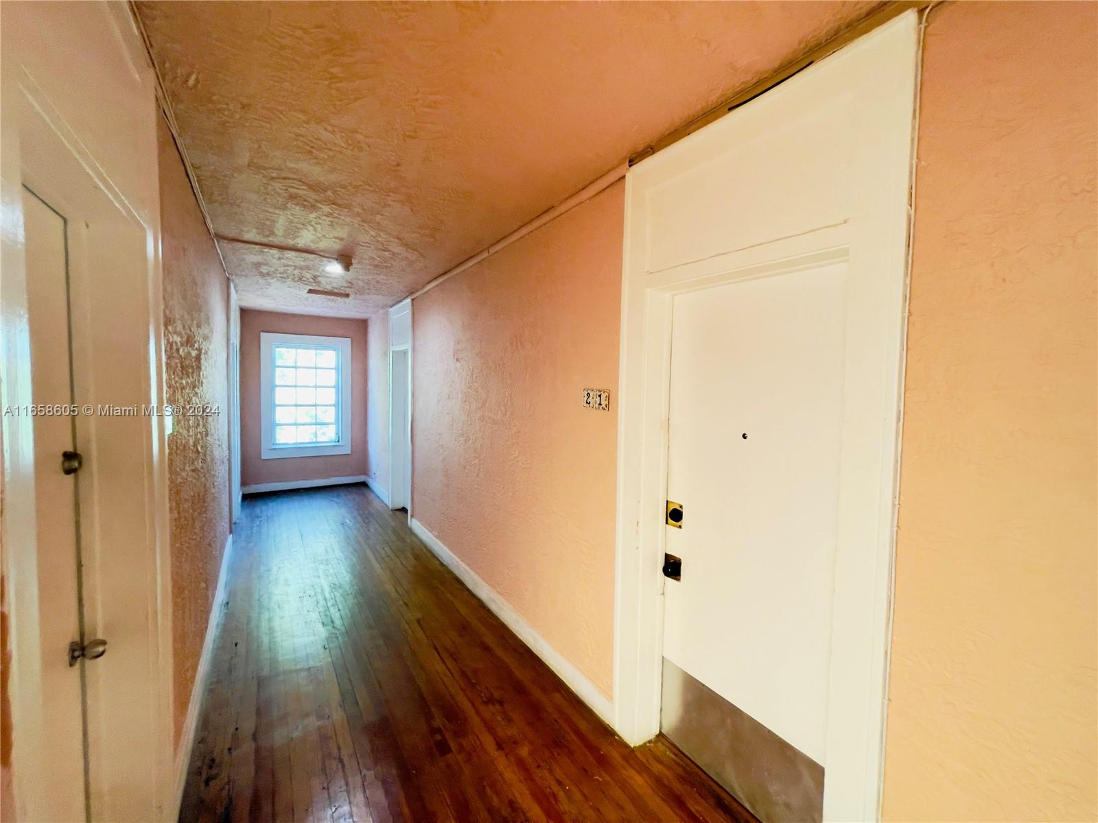 SEVILLA CONDO - Residential