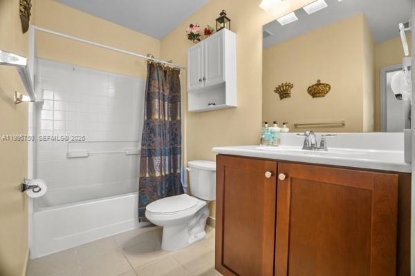 MANDARIN LAKES - Residential