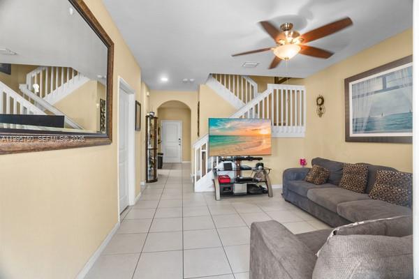 MANDARIN LAKES - Residential