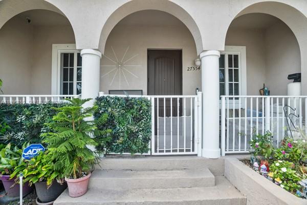 MANDARIN LAKES - Residential