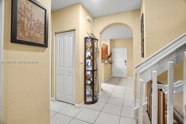 MANDARIN LAKES - Residential