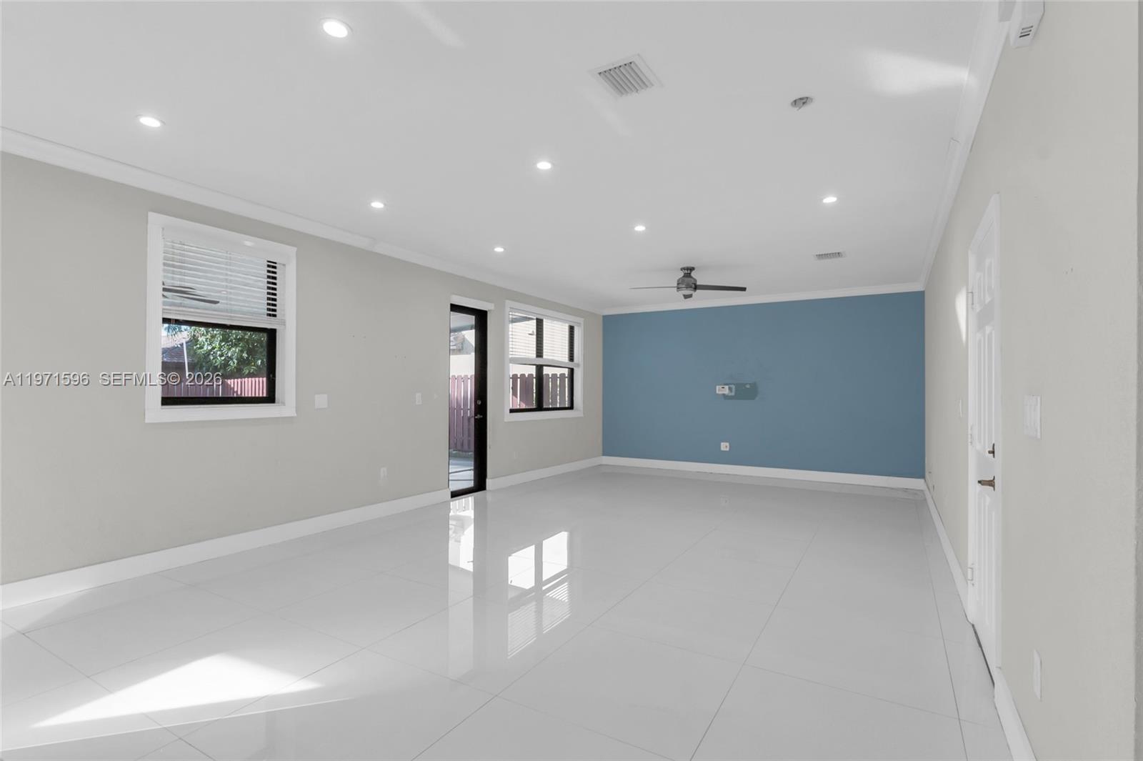 SILVER PALM EAST SEC TWO - Residential