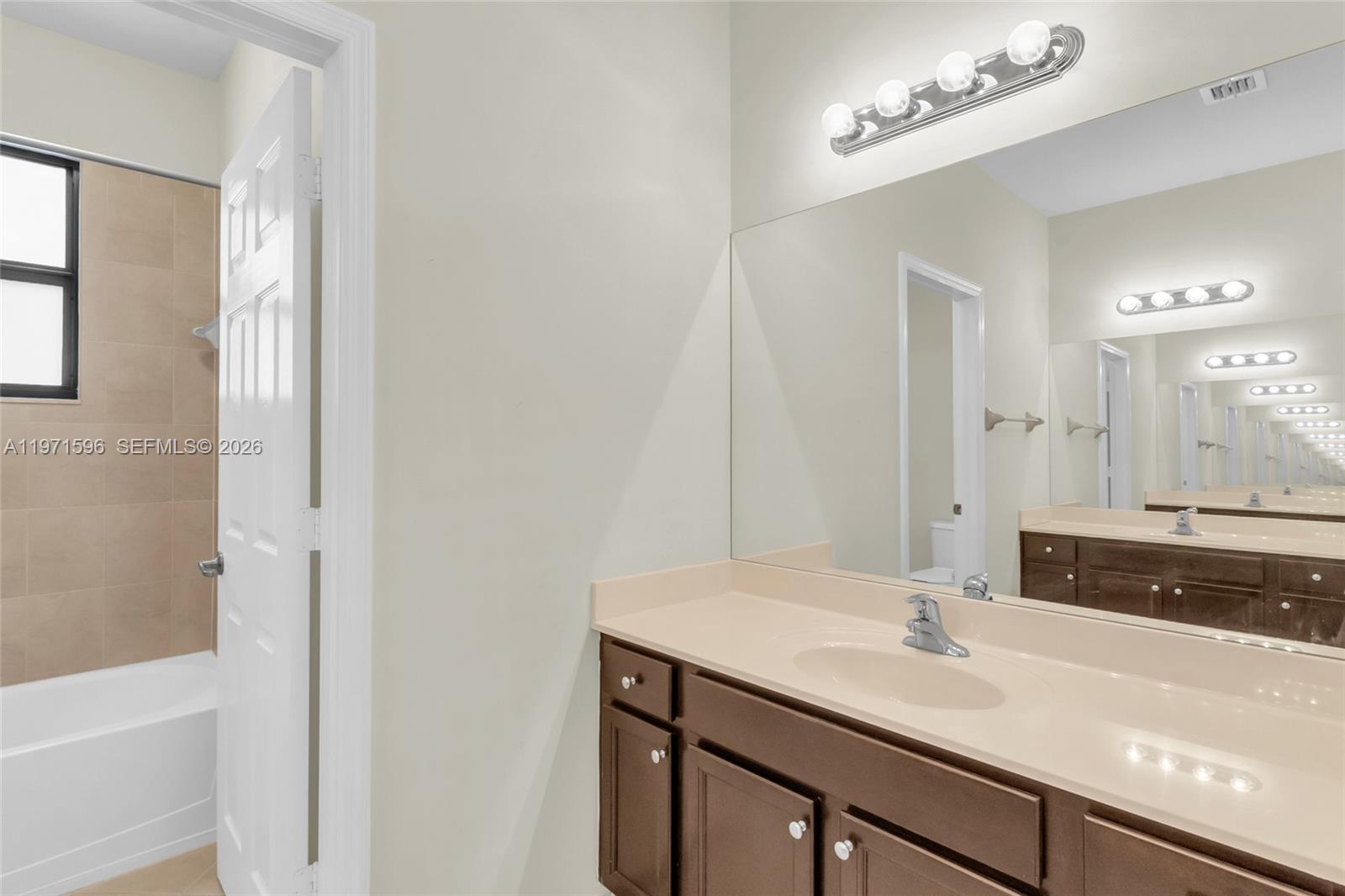 SILVER PALM EAST SEC TWO - Residential