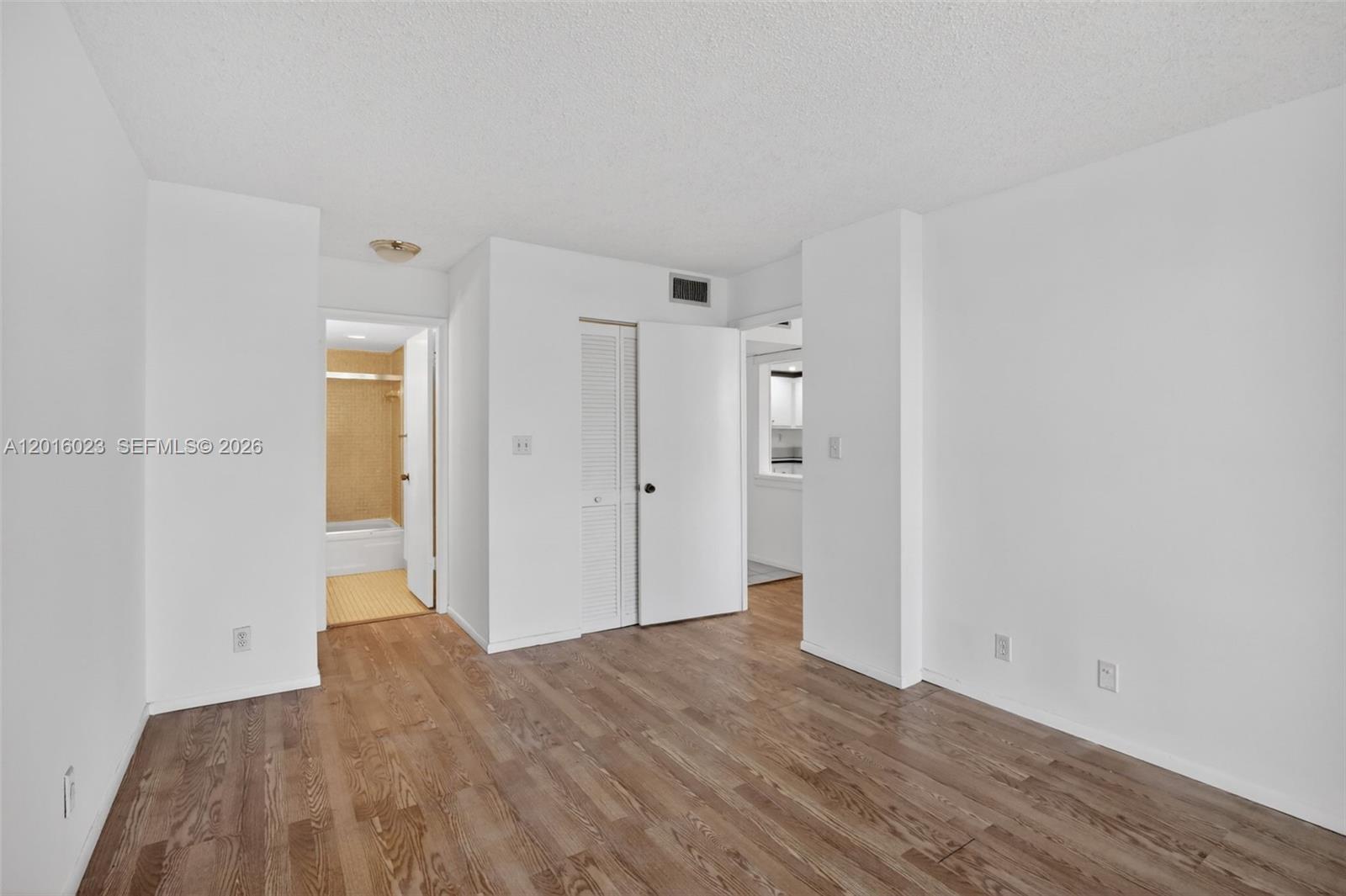 WATERGATE CONDOMINIUM NO - Residential