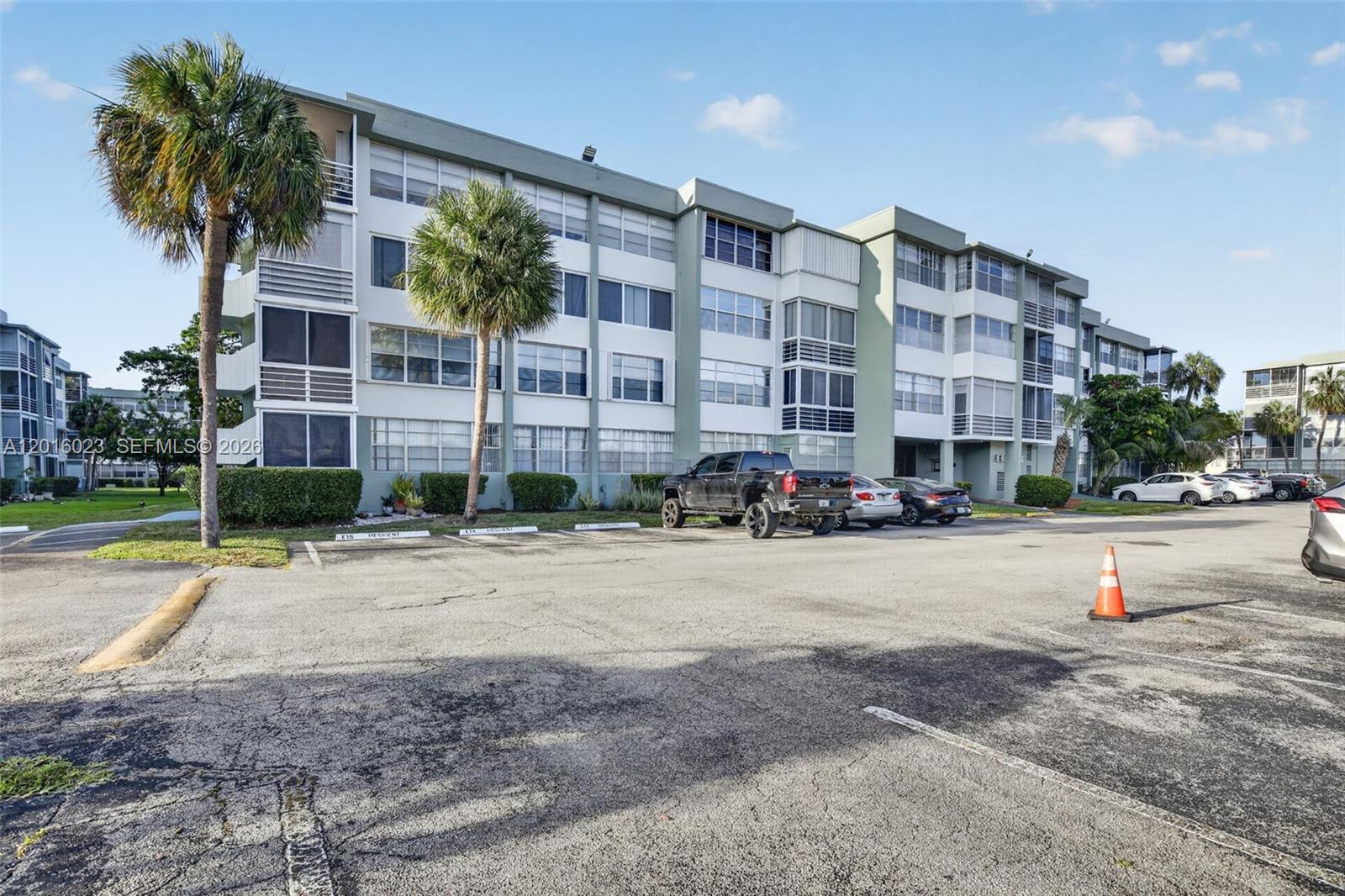 WATERGATE CONDOMINIUM NO - Residential