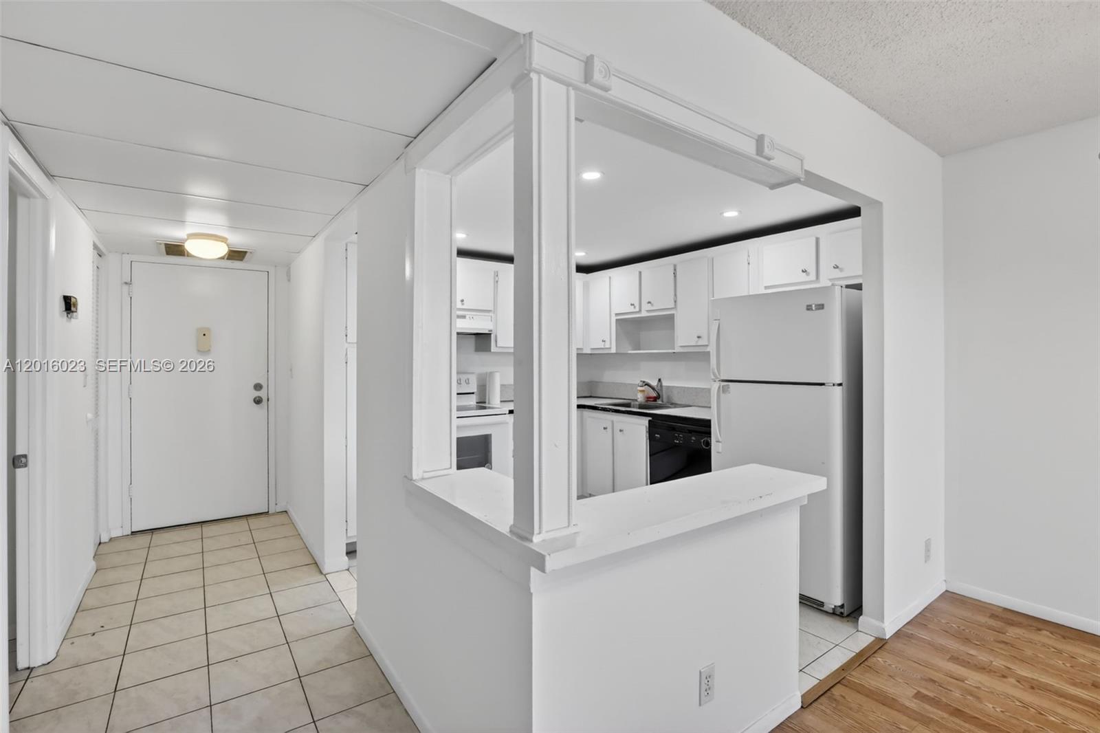 WATERGATE CONDOMINIUM NO - Residential