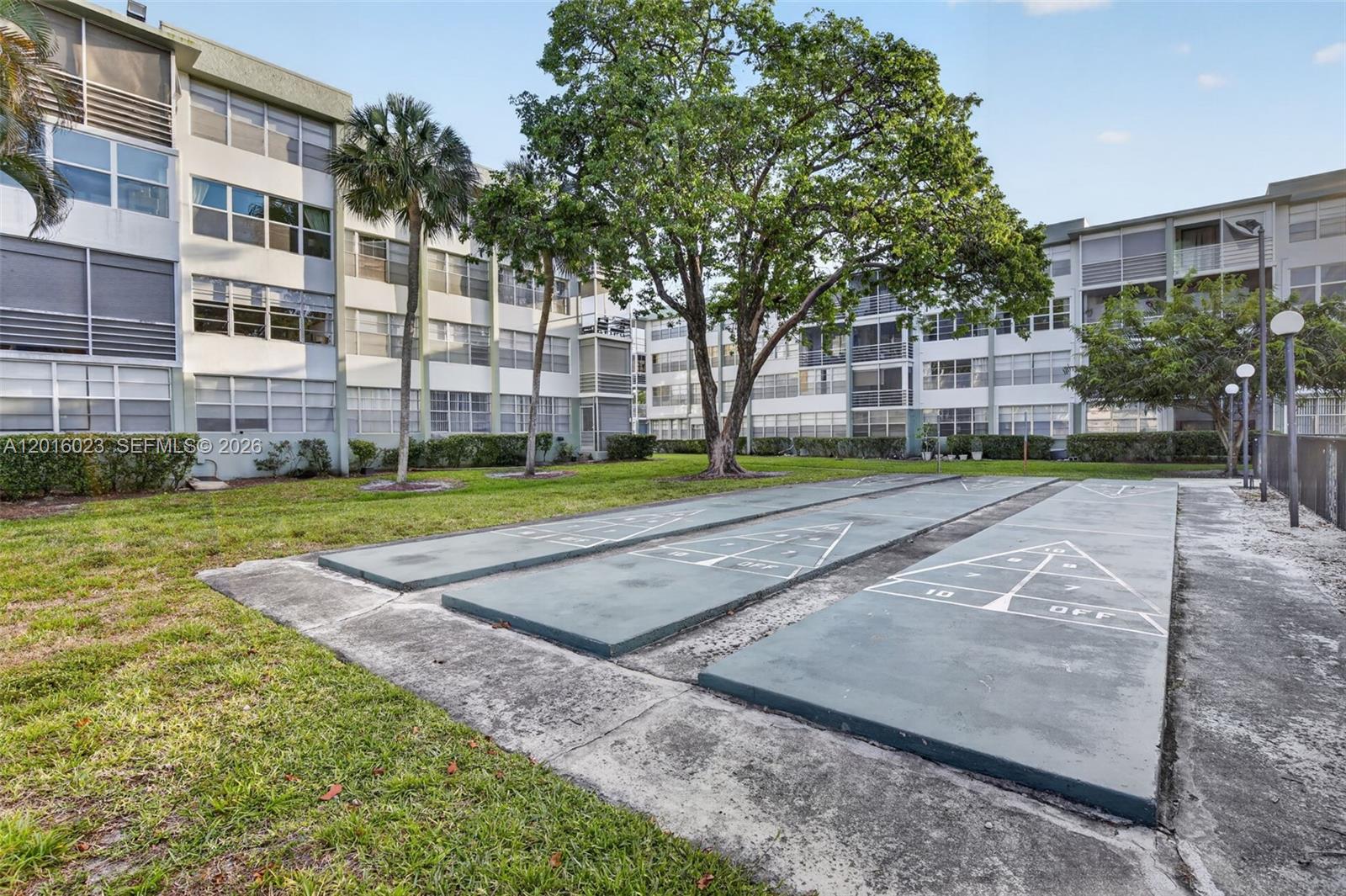 WATERGATE CONDOMINIUM NO - Residential