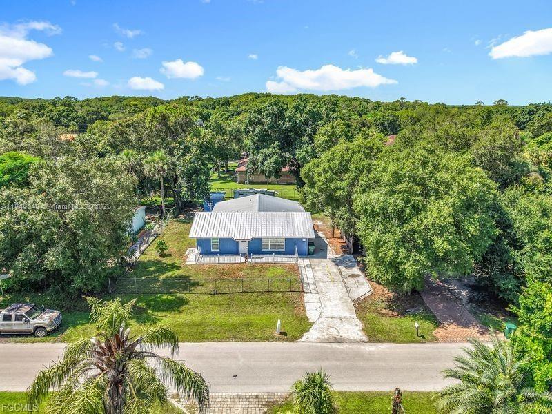 RARE FIND, 5 BEDROOMS 2 BATH HOME, PERFECT FOR A LARGE FAMILY, CERAMIC TILES FLOORS THROUGH OUT, NEW KITCHEN CABINETS, TOTALLY FENCED, METAL ROOF, INSIDE LAUNDRY ROOM, CITY WATER AND SEWER, STORAGE UNIT. NO HOA.