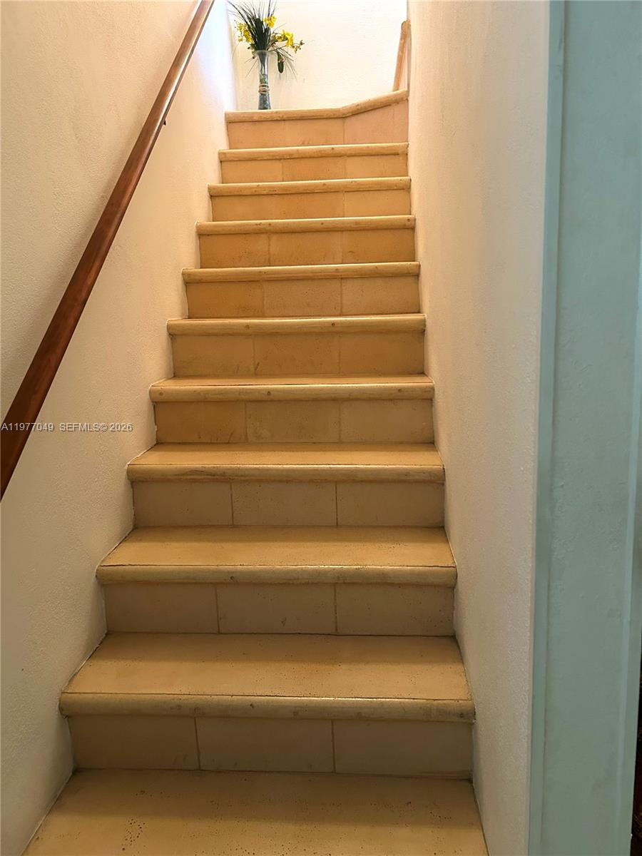 Karlan Townhouse - Residential