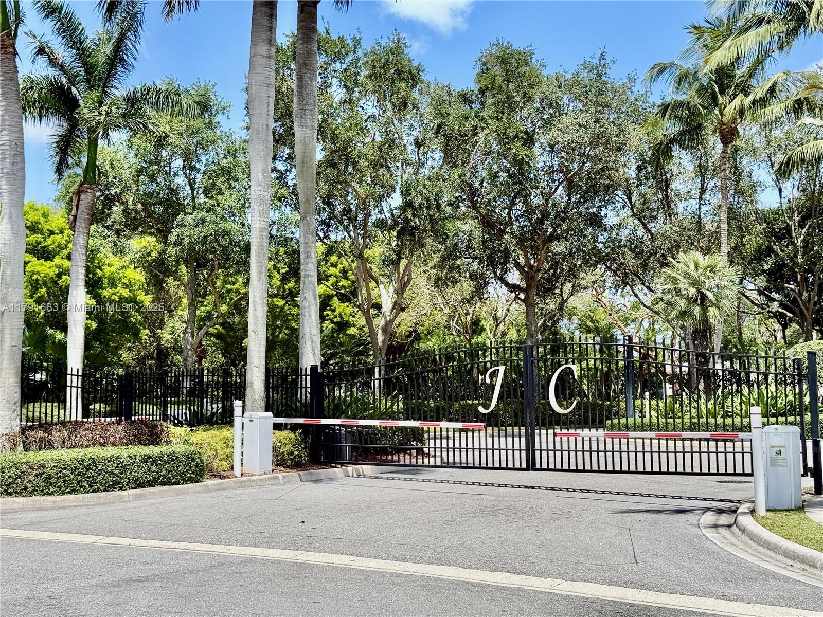 PALMBROOKE TOWNHOMES - Residential
