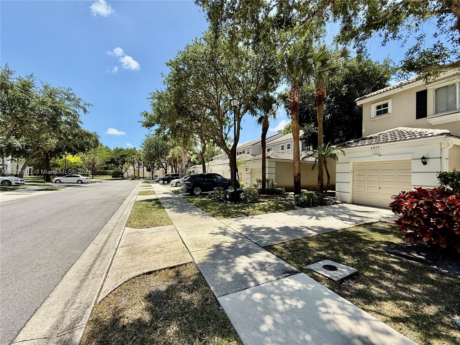PALMBROOKE TOWNHOMES - Residential