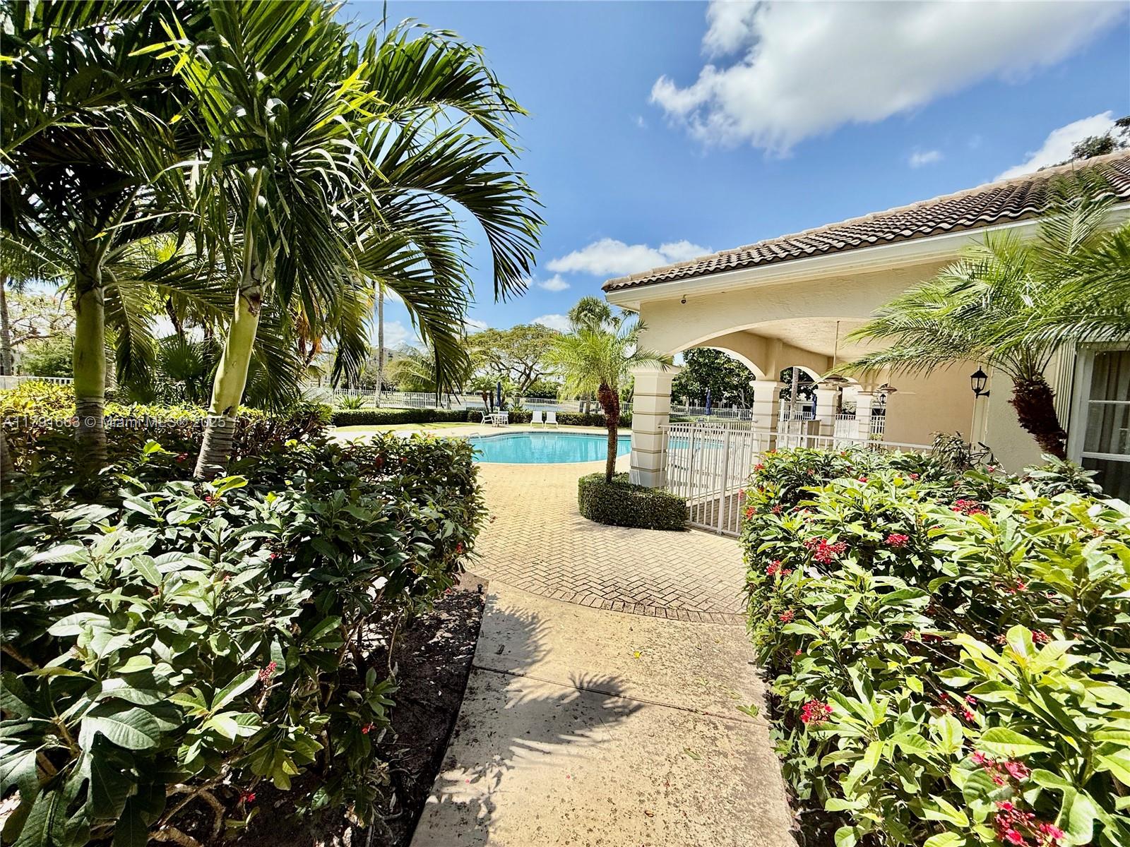 PALMBROOKE TOWNHOMES - Residential