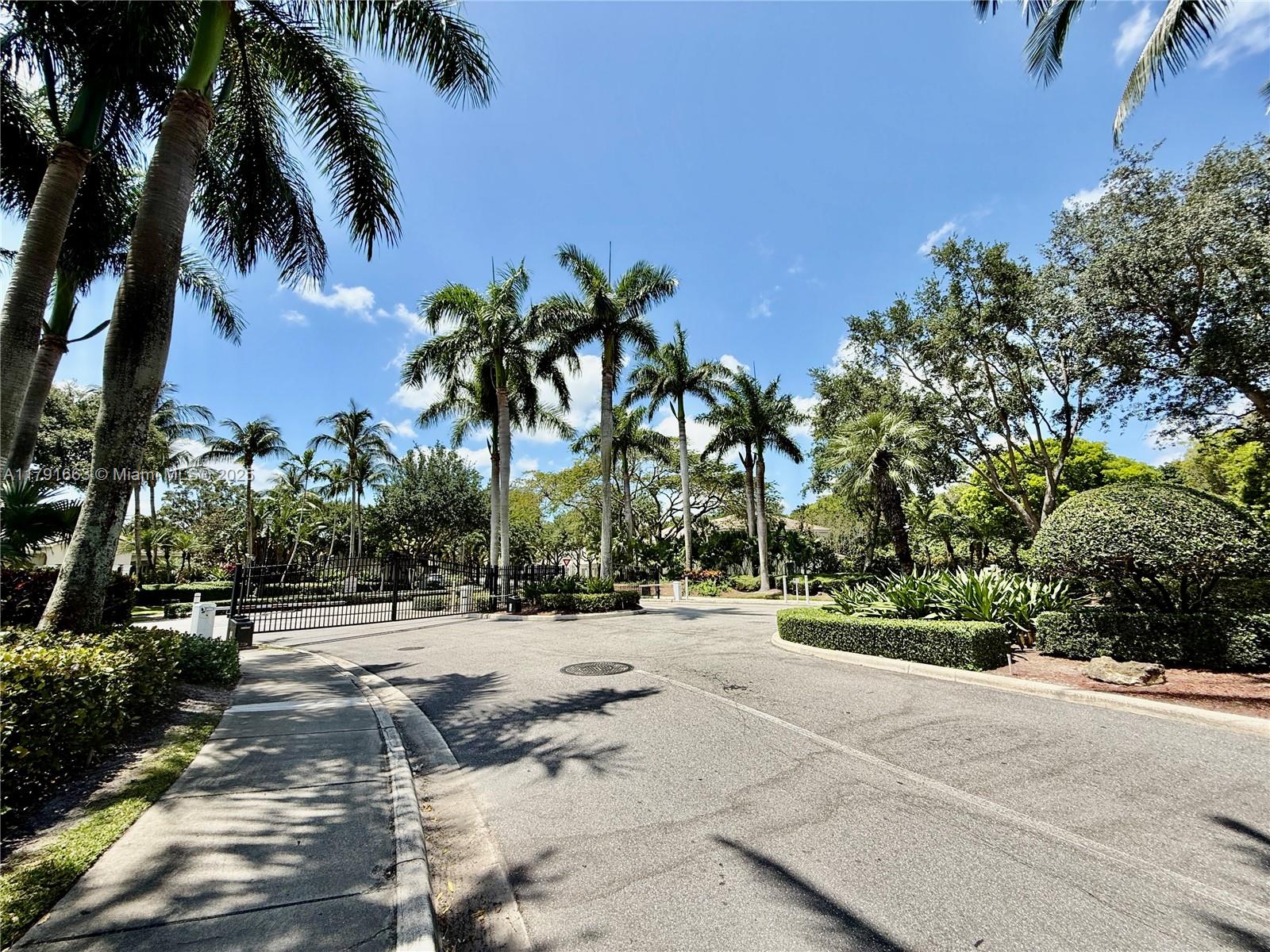 4855 Palmbrooke Cir