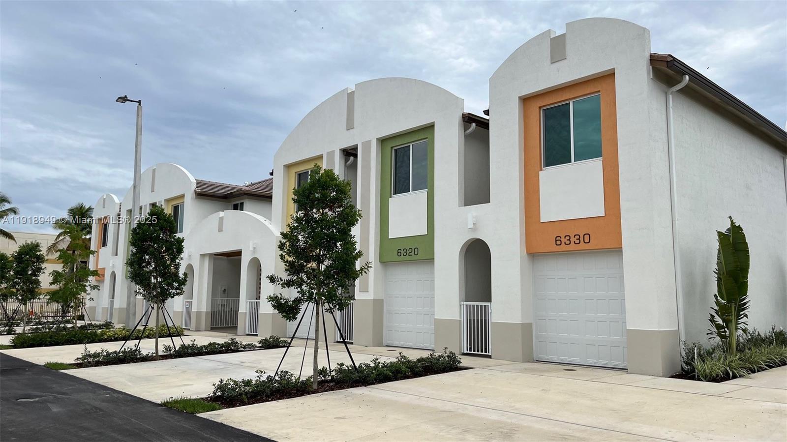 EMERALD ISLES - Residential Lease