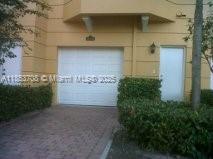 SHOMA TOWNHOMES - Residential Lease