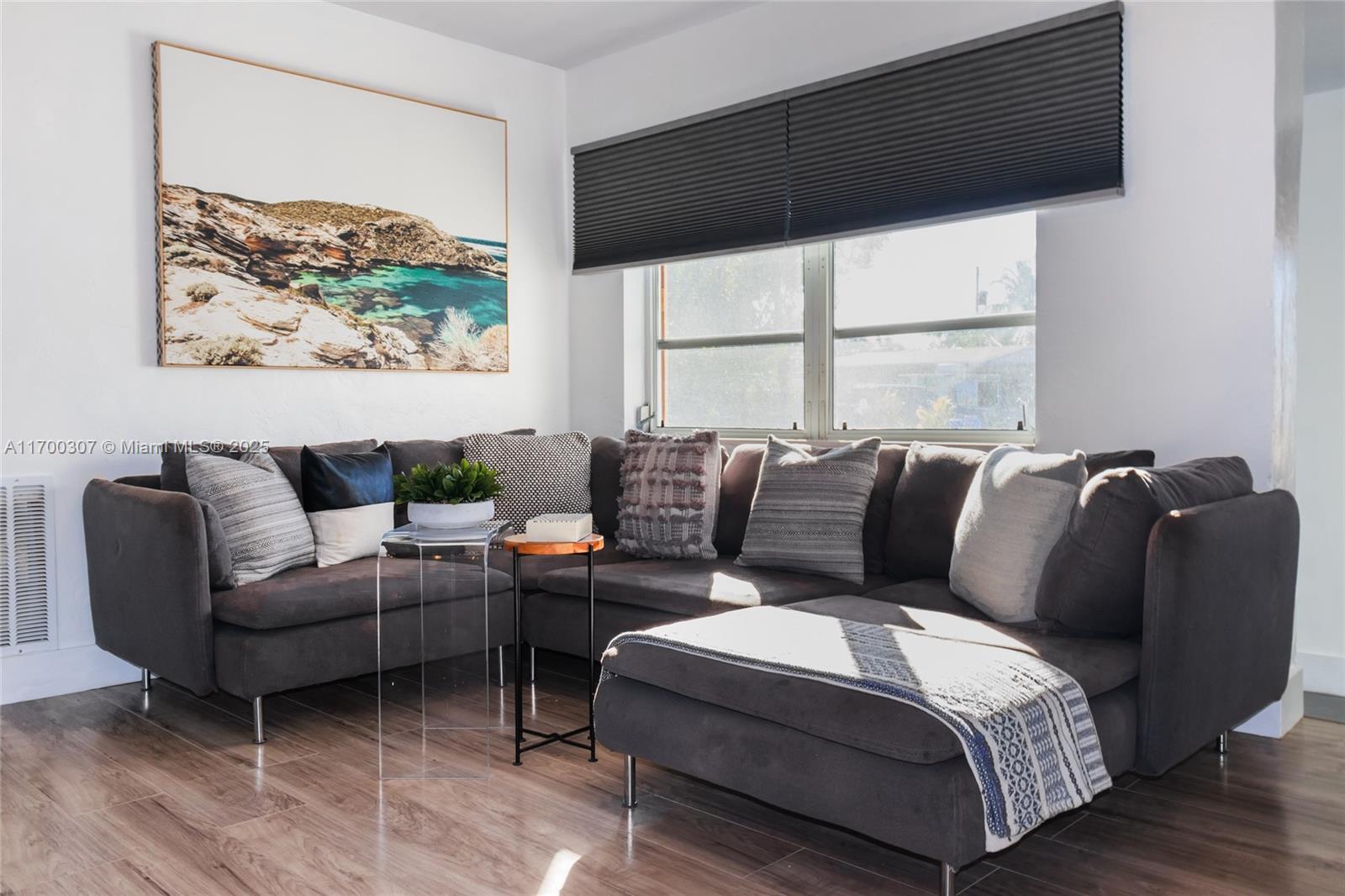 COLLIER MANOR - Residential