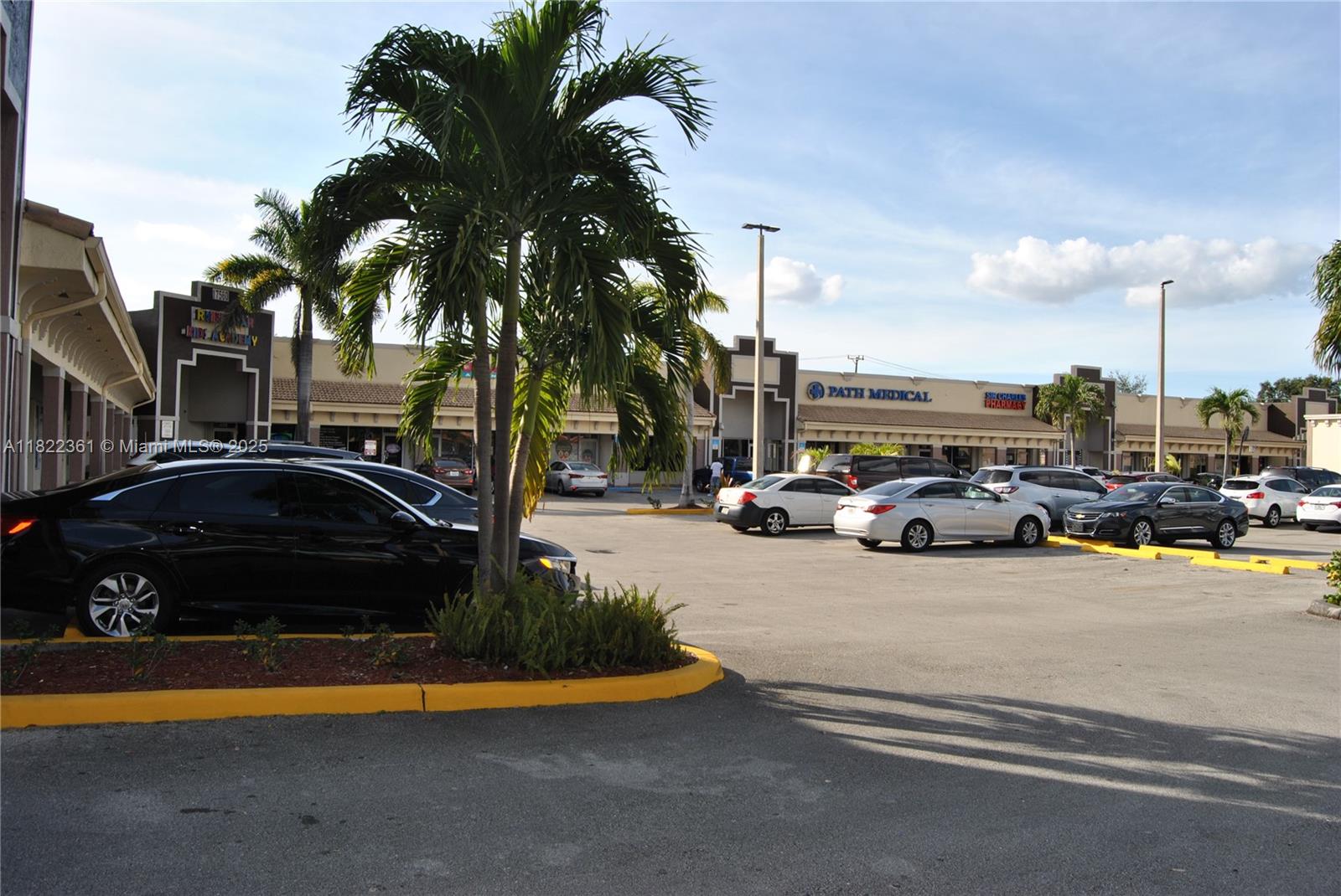 17560 NW 27 AV 108