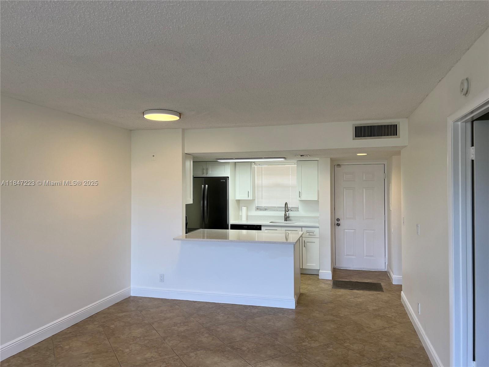 6292 La Costa Dr C, Boca Raton, FL, 33433/$217,400 2 6292 La Costa Dr C