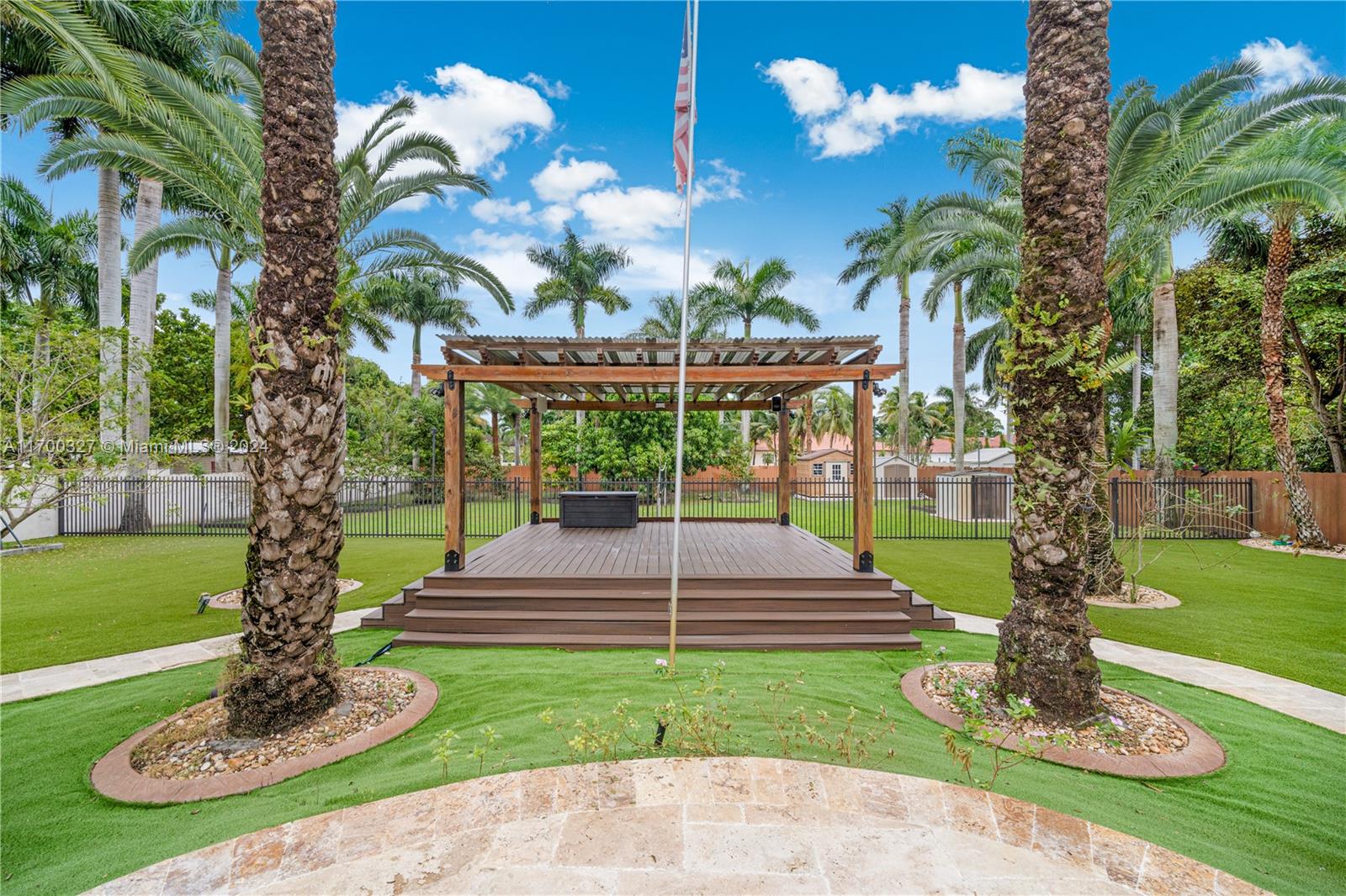 W D L D SUB - Residential