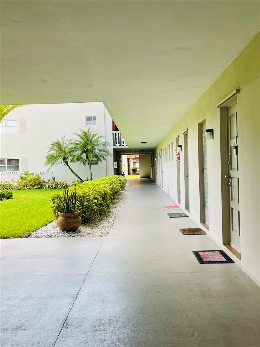 1000 Hillcrest CT. 111