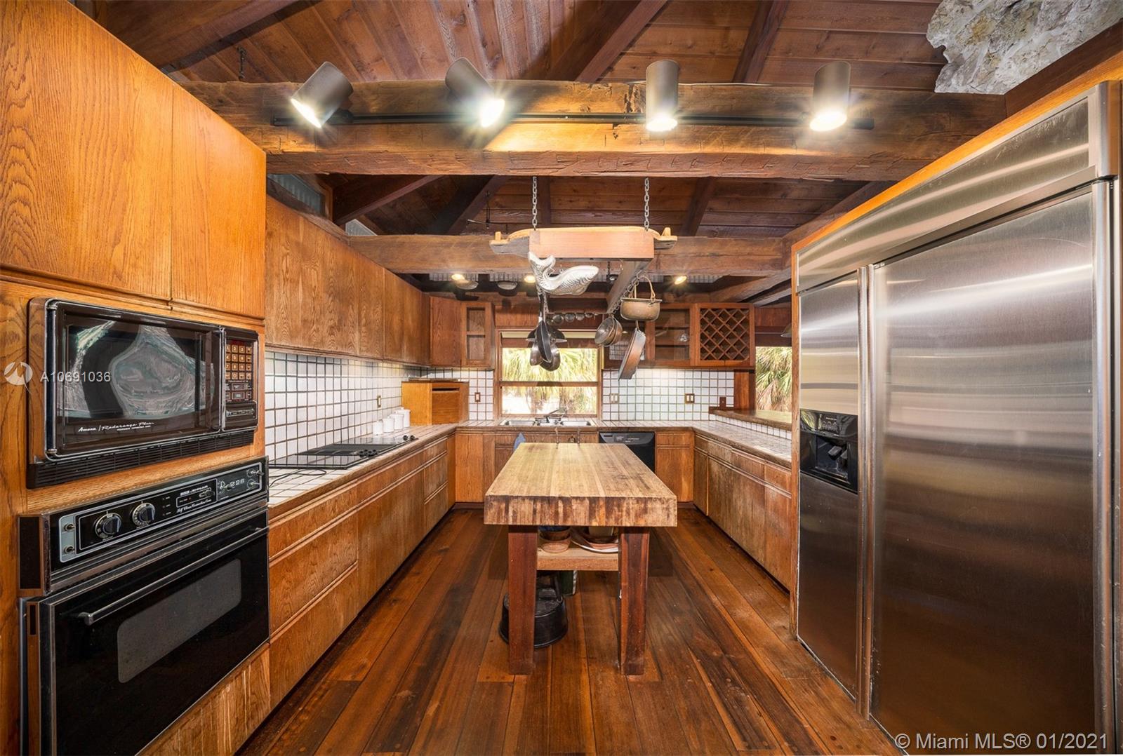 MASHTA ISLAND A REPLAT OF - Residential