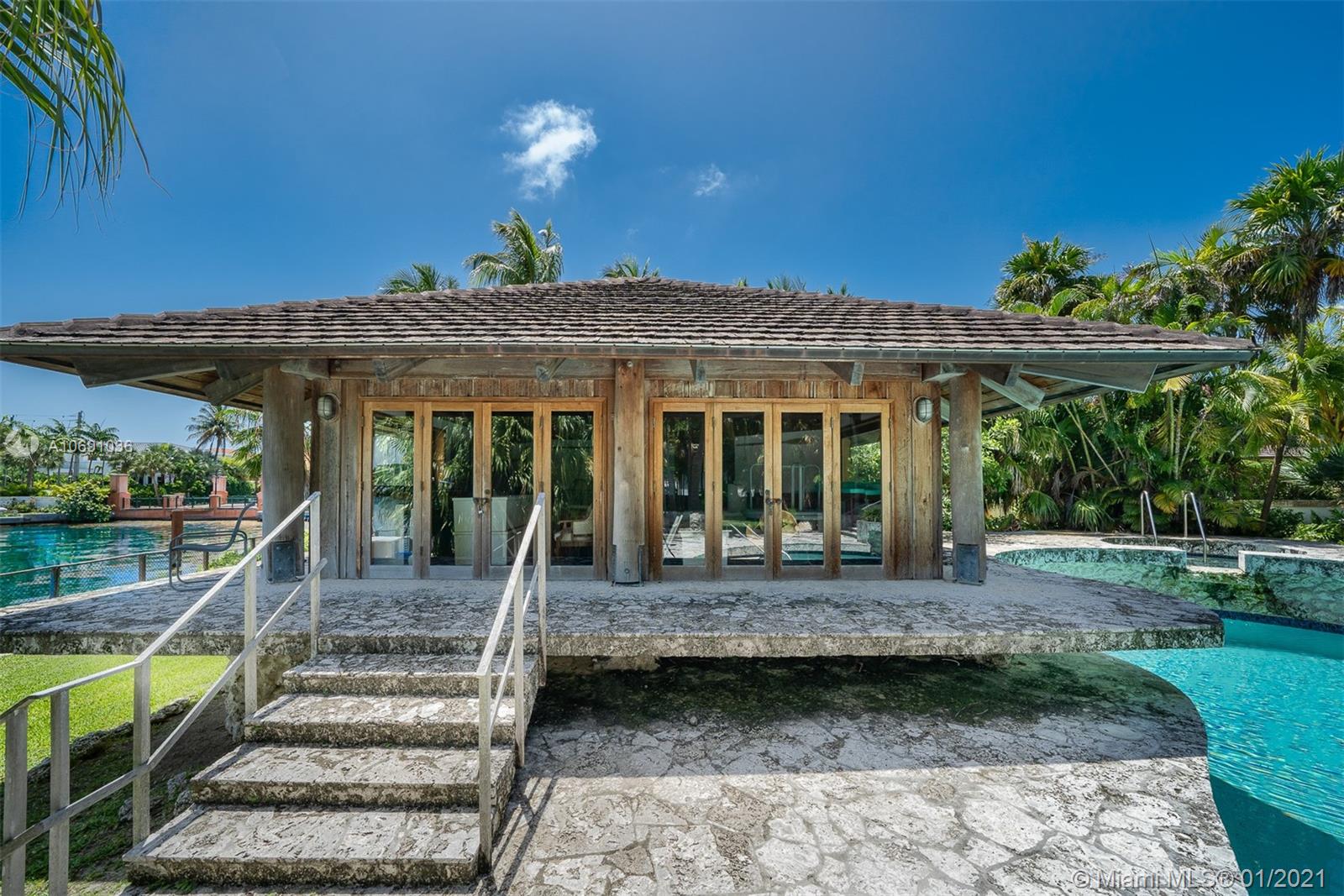 MASHTA ISLAND A REPLAT OF - Residential