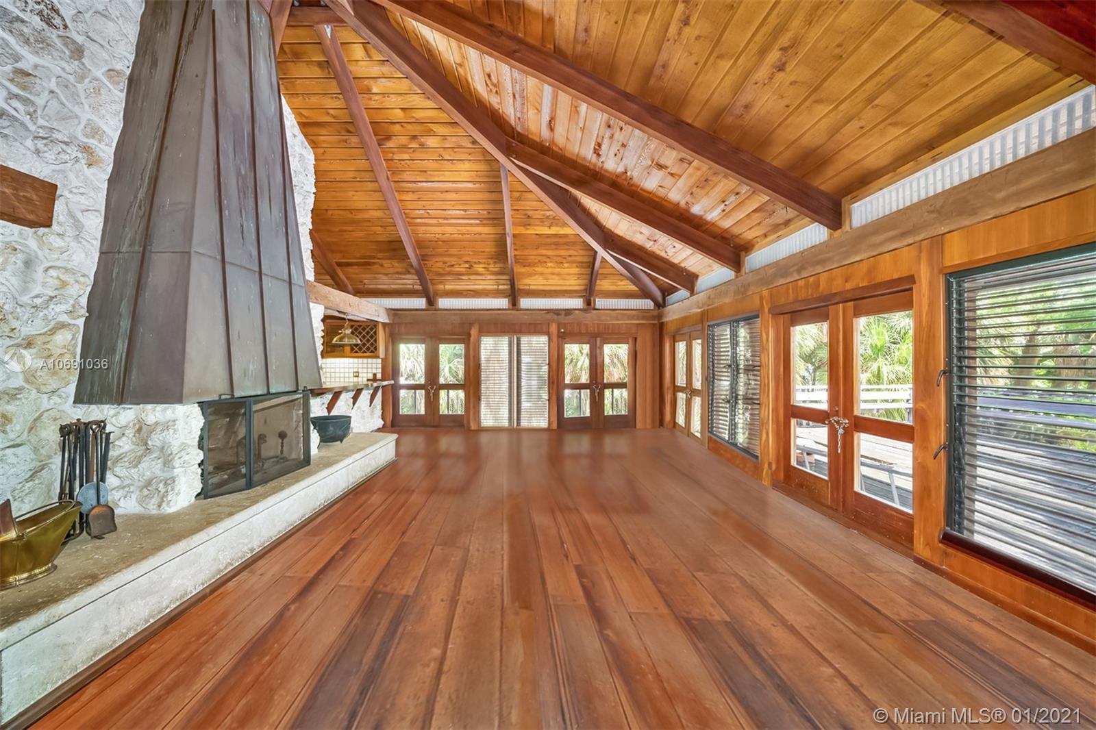 MASHTA ISLAND A REPLAT OF - Residential