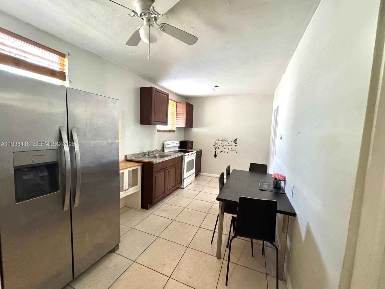 465 NE 157th Ter 2