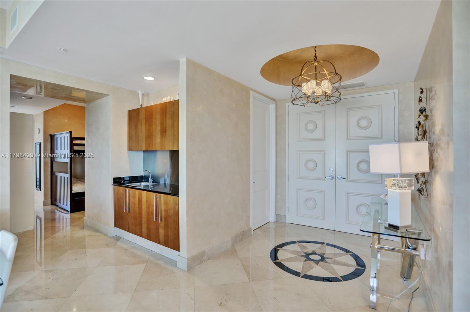 18101 Collins Ave 4501
