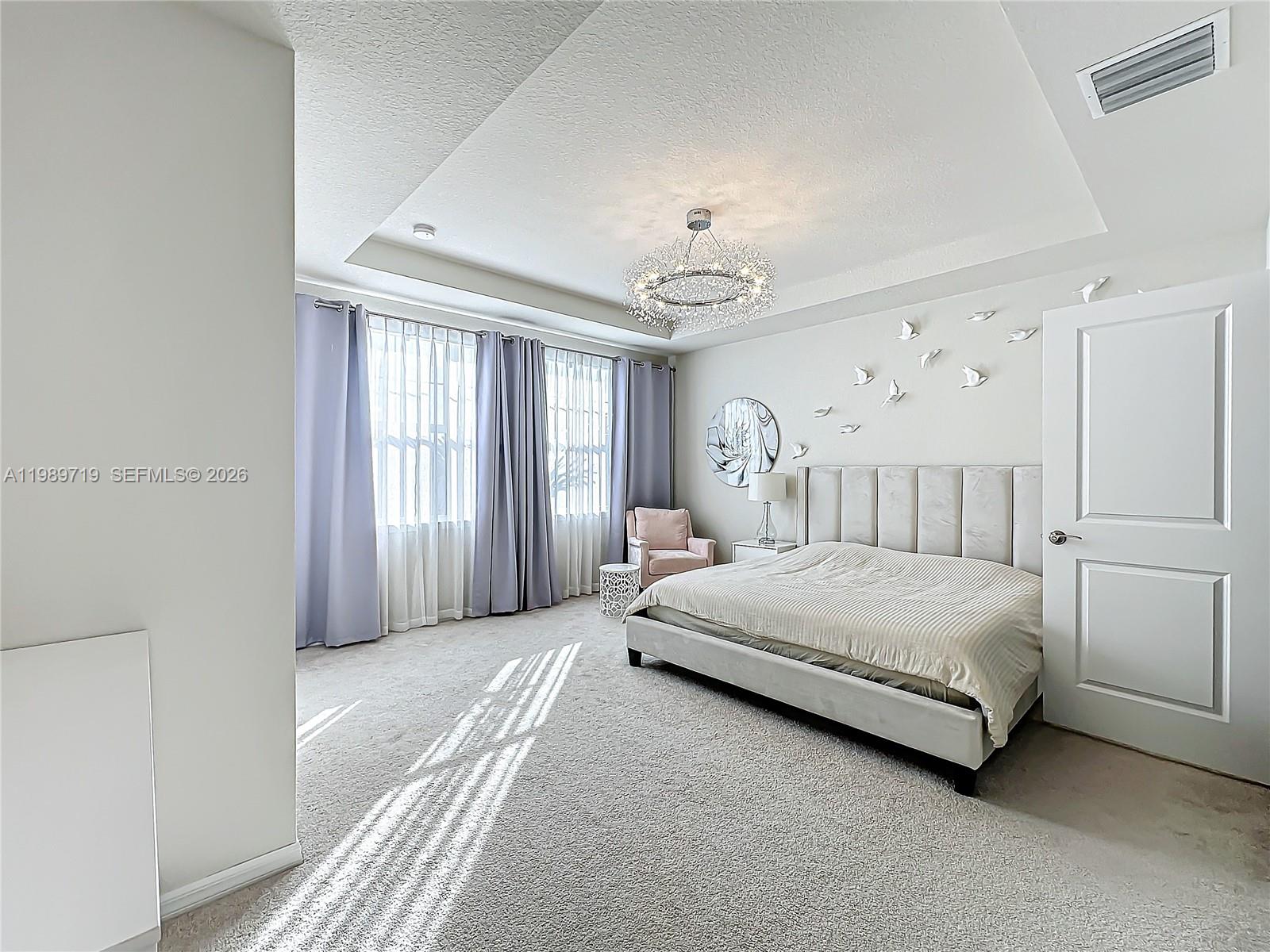 HILLCREST COUNTRY CLUB SO - Residential Lease