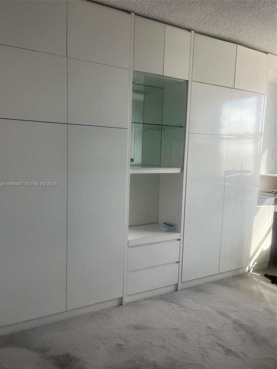 ARLEN HOUSE CONDO - Residential