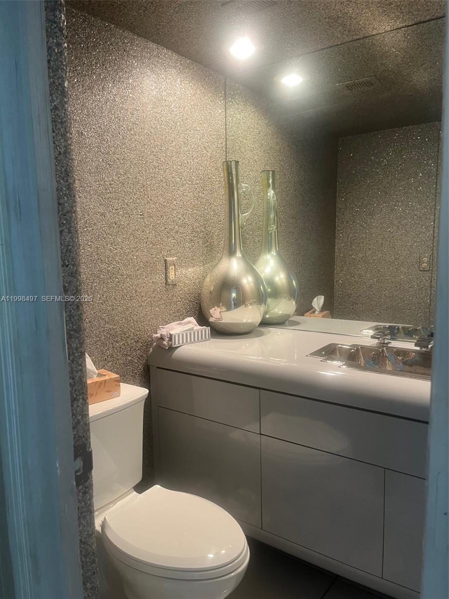 ARLEN HOUSE CONDO - Residential