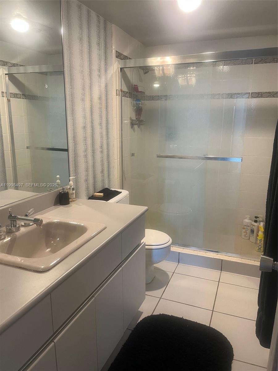 ARLEN HOUSE CONDO - Residential