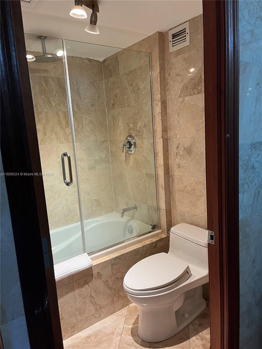 RONEY PALACE CONDO - Residential