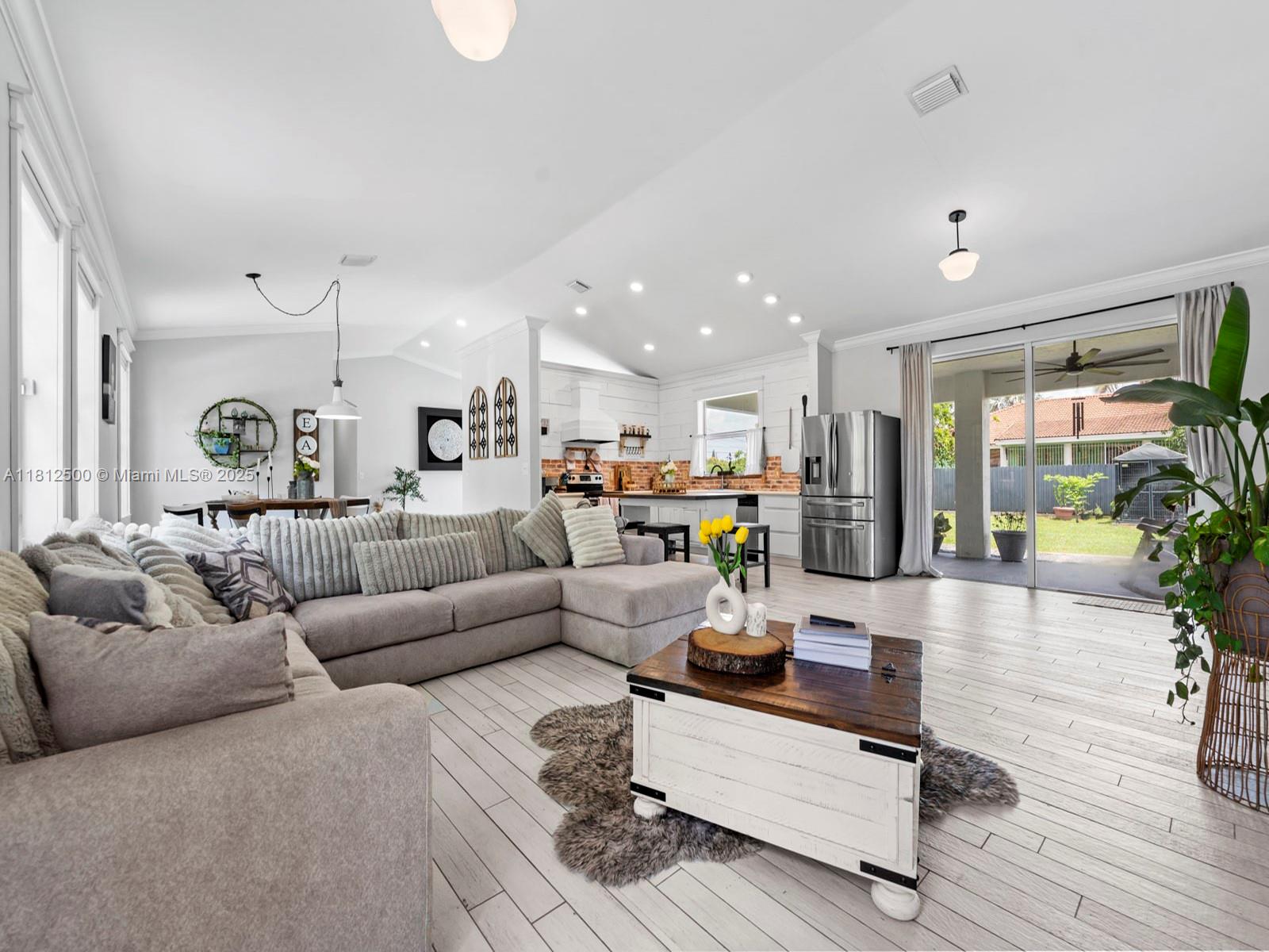 FL CITY HIGHLANDS - Residential