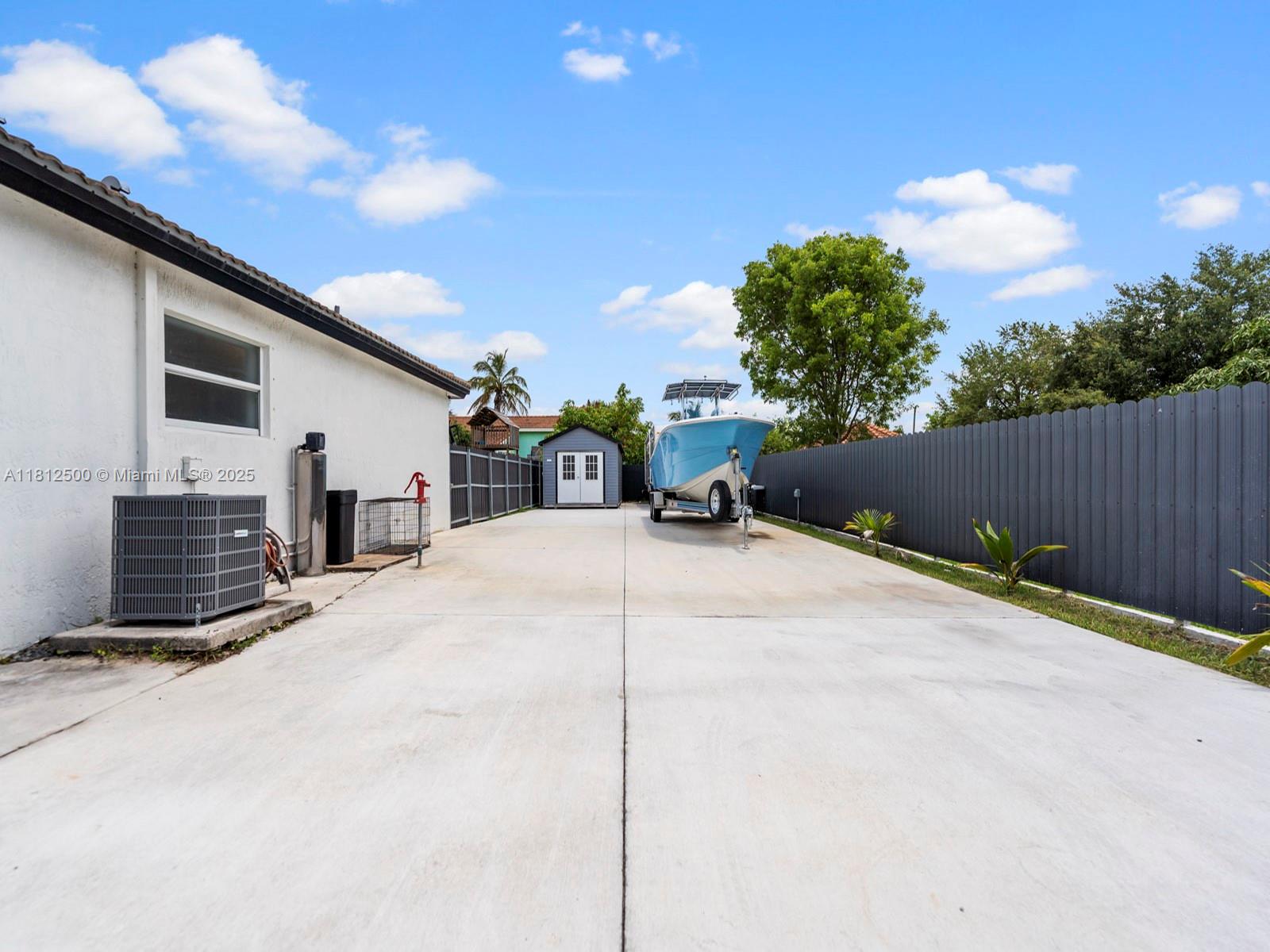FL CITY HIGHLANDS - Residential